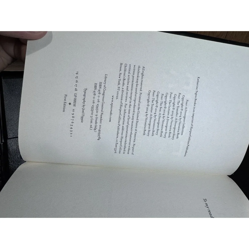 Four: A Divergent Collection -‎ 9780062345219, hardcover, Veronica Roth